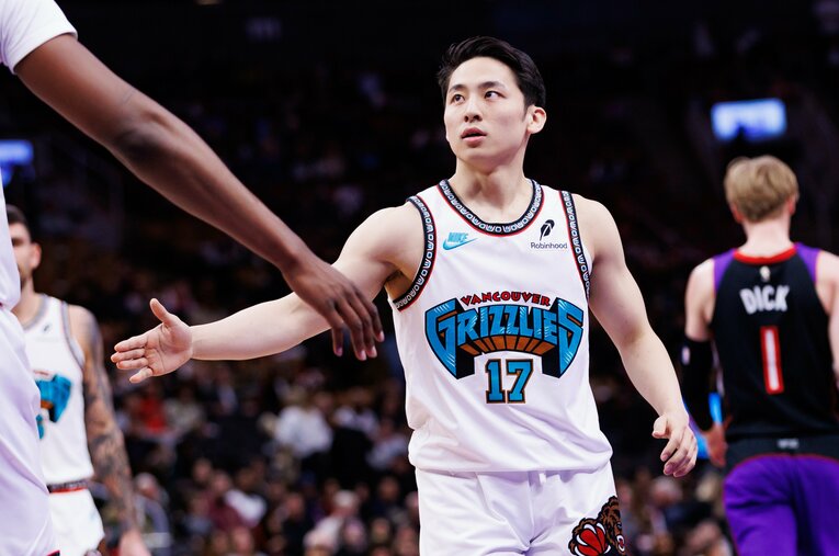 メンフィス・グリズリーズからクオリファイングオファーを提示されず、制限なし完全フリーエージェントFAとなっていた河村勇輝 ／ photograph by Cole Burston/Getty Images