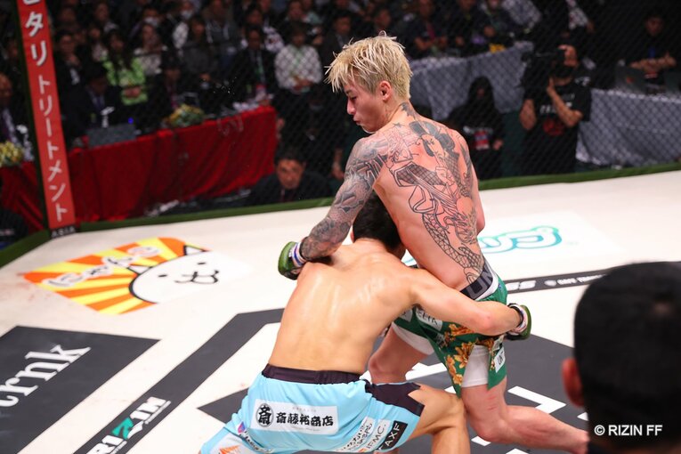 『RIZIN LANDMARK 5』斎藤裕vs平本蓮　©RIZIN FF
