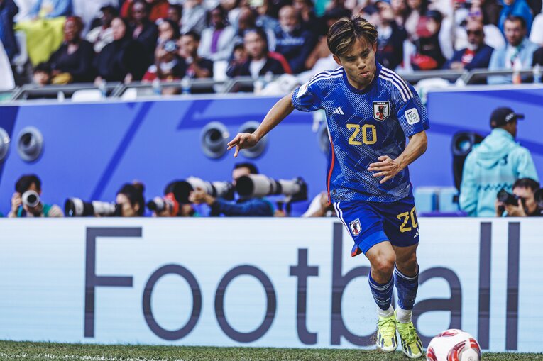 久保建英のコーナーキック（2枚目／全3枚）©Kiichi Matsumoto