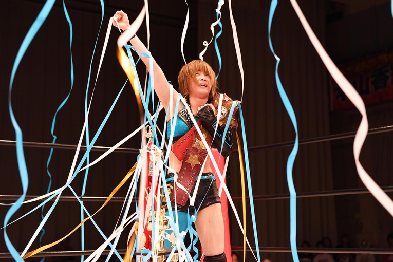 紫雷イオvs.岩谷麻優。2017年6月21日、後楽園ホール　©Essei Hara