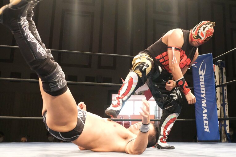 〈米軍基地で試合も〉沖縄唯一のプロレス団体『琉球ドラゴンプロレス』って何？ リングネームはグルクンマスク、首里ジョーなど(18)