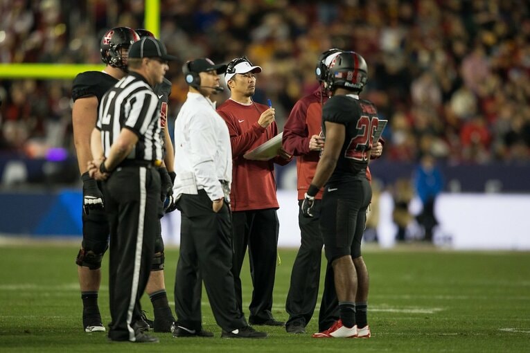 スタンフォード大のアメリカンフットボール部でコーチを17年務める河田さん　©Tsuyoshi Kawata