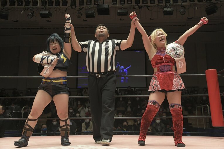 天満のどか（左）と愛野ユキ　（C）東京女子プロレス