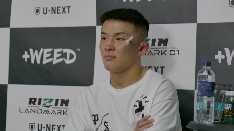 試合を終えた萩原京平　©RIZIN FF