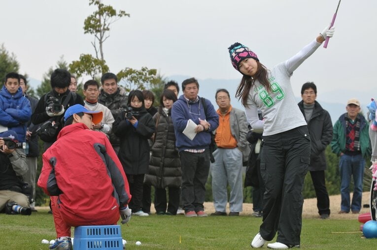 2008年、新年練習を報道陣に公開した上田桃子　©︎BUNGEI SHUNJU