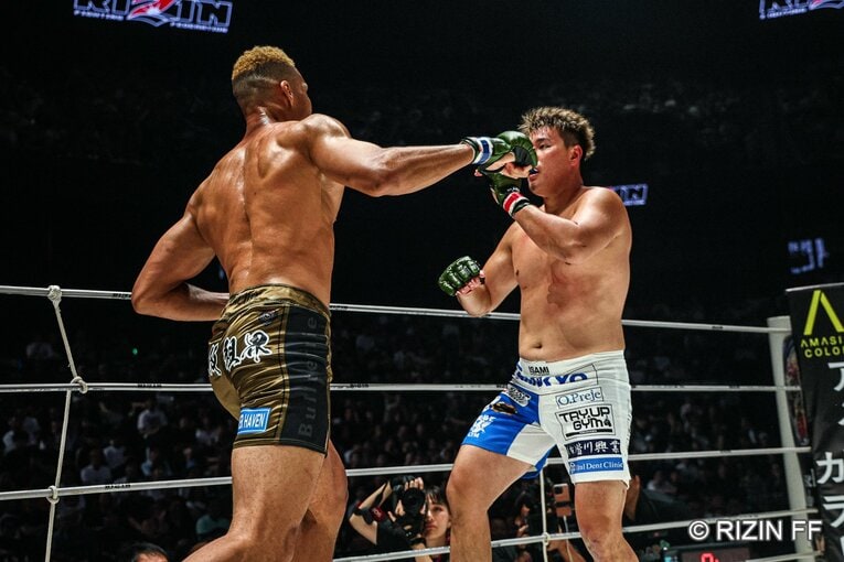 『RIZIN.54』エドポロキングvs.上田幹雄　©RIZIN FF