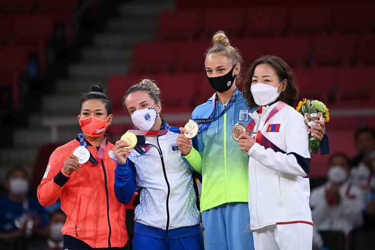 東京五輪で銀メダルを獲得した渡名喜　©JMPA