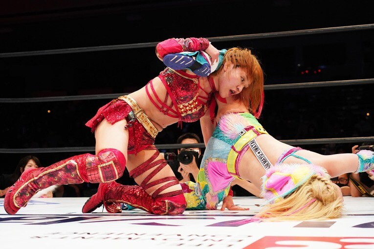 「あんな弱い奴に何ができる、とバカにされ…」デビューから15年、スターダム王者・朱里が女子プロレス大賞に輝くまで《特別グラビア》(32)