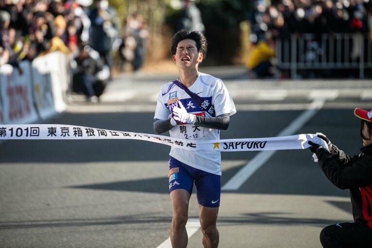 第101回箱根駅伝、力を出しきれず苦しい表情でゴールする山川拓馬　©Nanae Suzuki