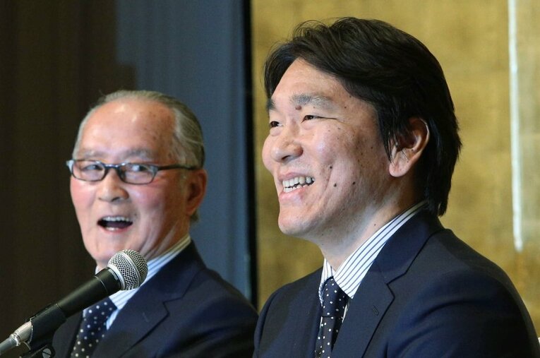 松井が現役引退時、20年間で最も印象深いシーンに挙げた「長嶋監督と2人で素振りをした時間」。その真意とは ／ photograph by JIJI PRESS