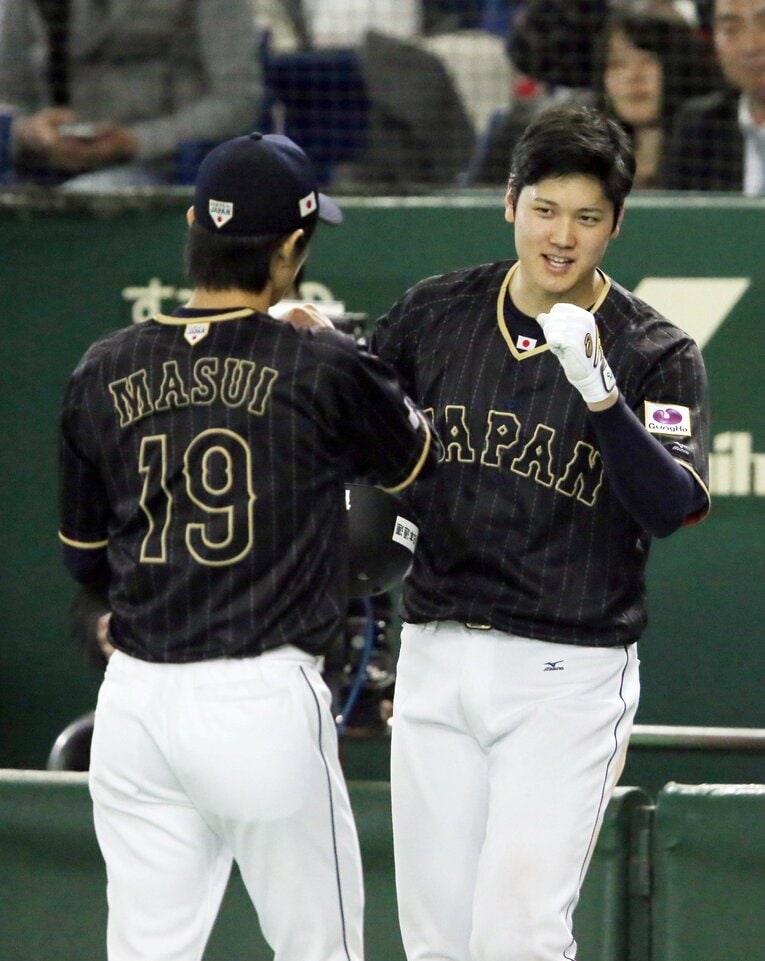 【レア写真】2016年のプレミア12では増井と大谷は共闘した　©JIJI PRESS