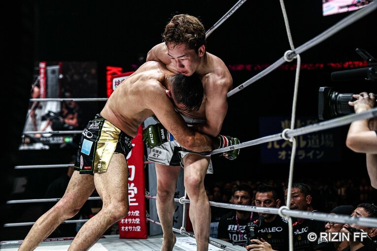 『超RIZIN.4』朝倉未来vs.クレベル・コイケ　©RIZIN FF