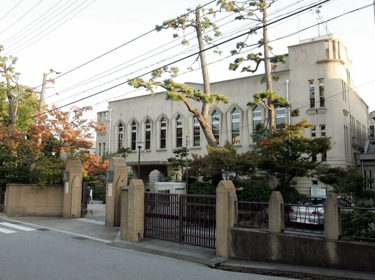 西日本最難関、誰もが知る超名門私立校の灘中学校・灘高校（神戸市東灘区）　©Sankei Shimbun