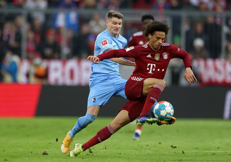 昨季は低調に終わったサネだが、今季はトップ下の位置で躍動する©Getty Images