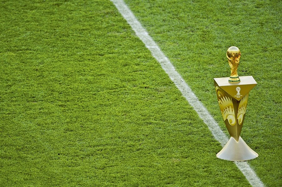W杯が48カ国に増えることについて、世界最高のサッカー誌は、こう考える。<Number Web> photograph by RICHARD MARTIN