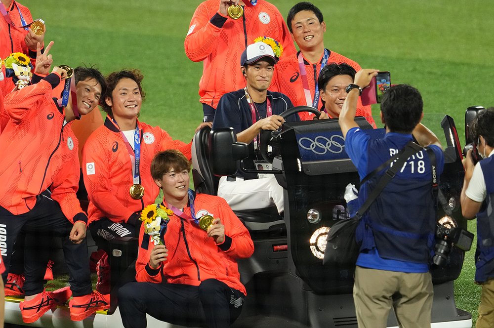 東京五輪金メダリストとなった栗林、伊藤大など昨季はルーキーの当たり年だった ©JMPA