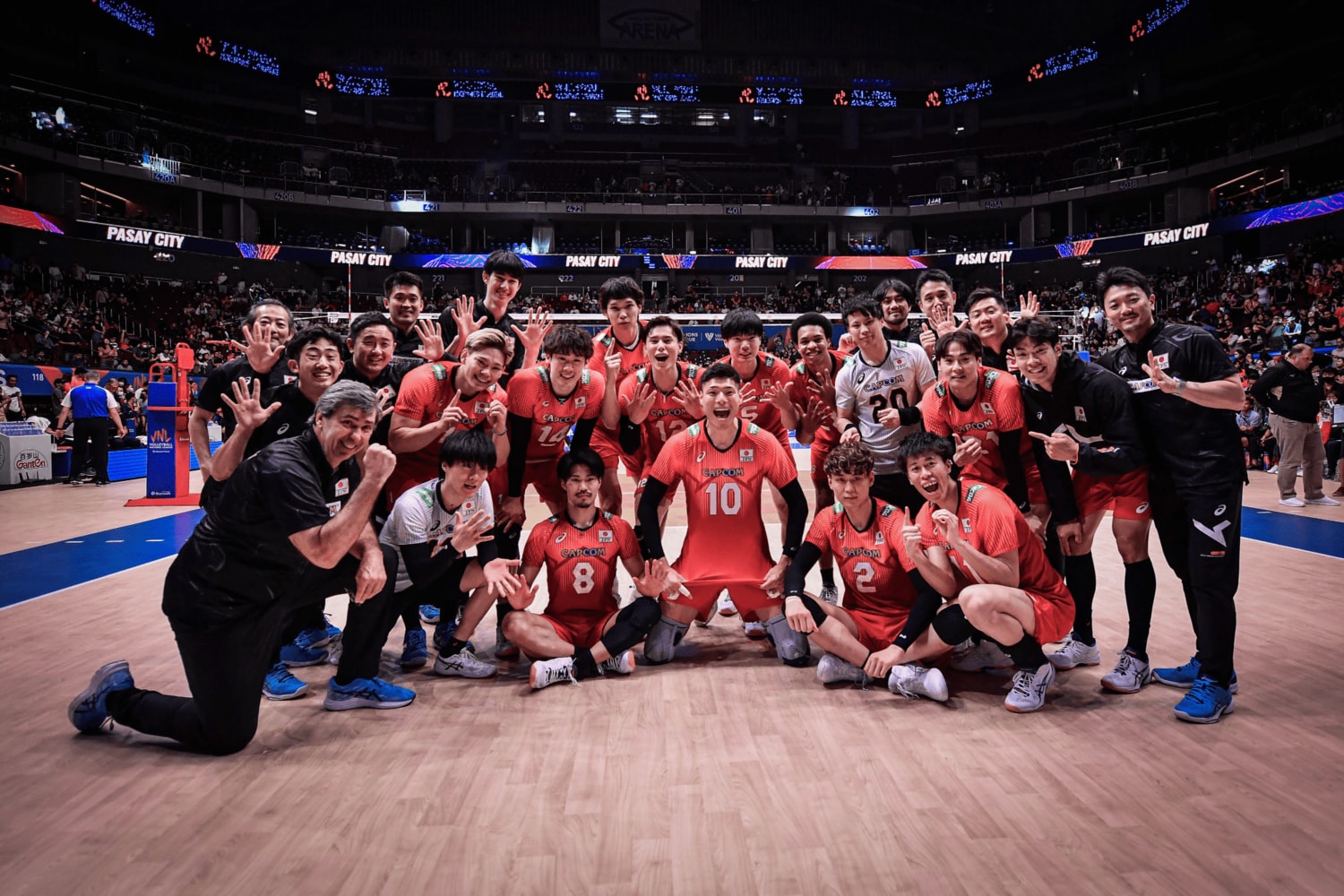 ネーションズリーグ予選ラウンドでは、開幕戦から10連勝と快進撃を続けた男子バレーボール日本代表　©︎FIVB