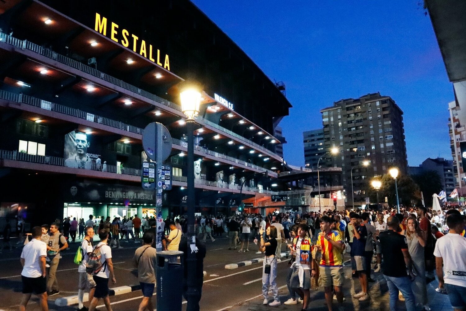 バレンシア本拠地・メスタージャのにぎわい