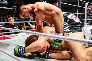 「骨を砕くような音がした」“朝倉未来を粉砕”シェイドゥラエフの壮絶パウンド地獄「至近距離で撮影…危険を感じた」カメラマンがとらえた決定的瞬間