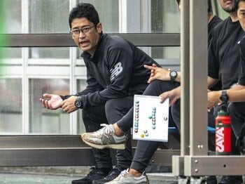 7年連続高卒Jリーガー輩出！ 昌平高校サッカー部監督がこだわり続ける指導哲学「目的達成のためには高校3年間では足りない」＜Number Web＞ photograph by Takuya Sugiyama