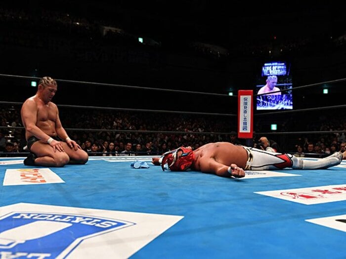 32年が凝縮されたライガーvs.みのる。“人間サンドバッグ”と座礼の記憶。<Number Web> photograph by Essei Hara