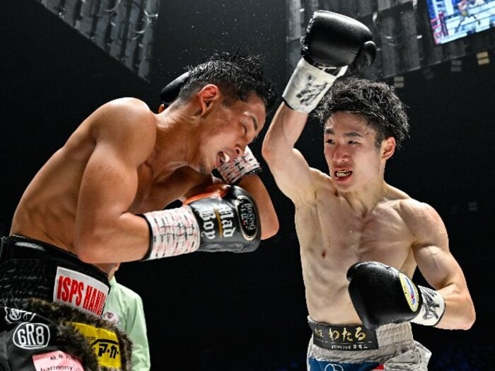 日本人王者対決は激闘に…2団体統一・寺地拳四朗の名参謀が語った勝因とは?「京口選手の怖いところは…」「あの回は助かりました」<Number Web> photograph by Hiroaki Yamaguchi