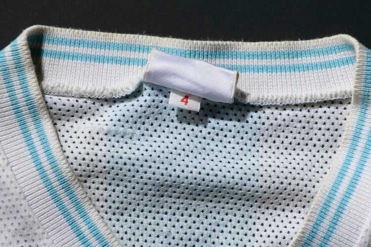 なぜマラドーナのお宝が日本にあるの？」本人着用の激レアグッズ