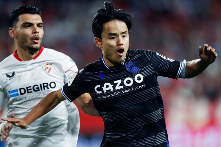 久保建英「脱臼ケガ明け緊急出場」を撮った…W杯へ頼もしい攻撃力と“激論”、気になるのは“ほぼ90分プレー時の疲労感”(48)