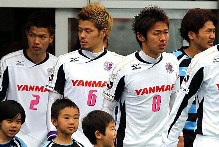 （左から）扇原貴宏、山口蛍、清武弘嗣 ／ photograph by Getty Images