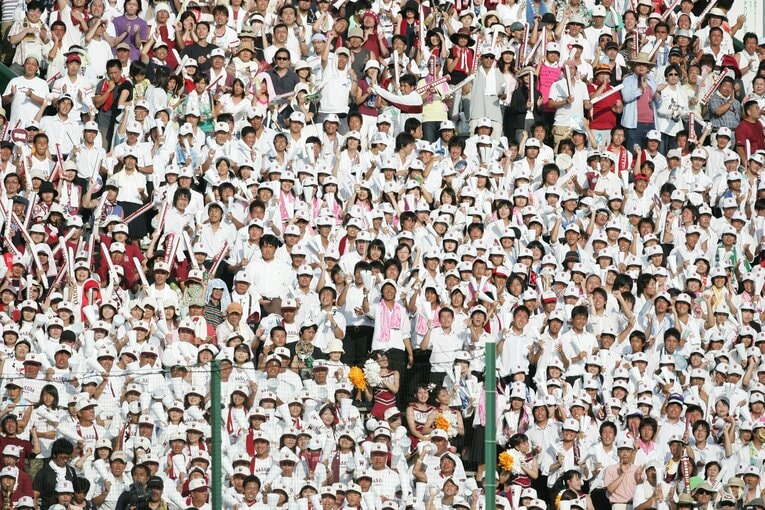 2006年夏の甲子園。早稲田実アルプスの様子　©Hideki Sugiyama