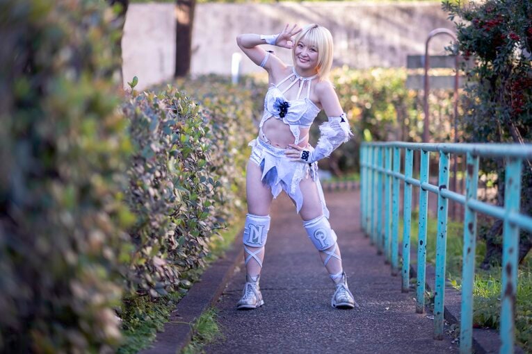 「天才肌って思われたいのに…（笑）」TVのクイズ企画で“ガチ予習”、人気女子レスラーなつぽいの「スポ根みたいな清々しさ」《特別グラビア》(2)