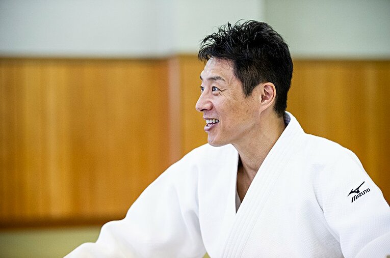 夫婦揃ってのトップアスリートというのは珍しい。松岡修造さんは、一気に核心に迫る質問へと突撃！ ／ photograph by Yuki Suenaga