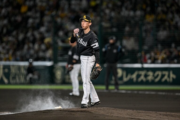 日本シリーズでもマウンドに上がったソフトバンクの大津　©︎Nanae Suzuki