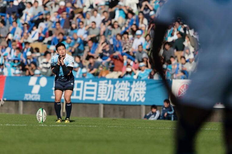 2015年ラグビーW杯以降、五郎丸歩のトレードマークと言えば“指組み”ポーズに©Kiichi Matsumoto