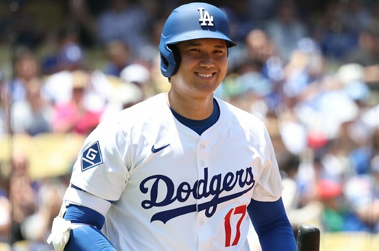 報復死球禍があったが、大谷翔平は朗らかに二刀流復活のルートを歩んでいる ／ photograph by Luke Johnson/Getty Images