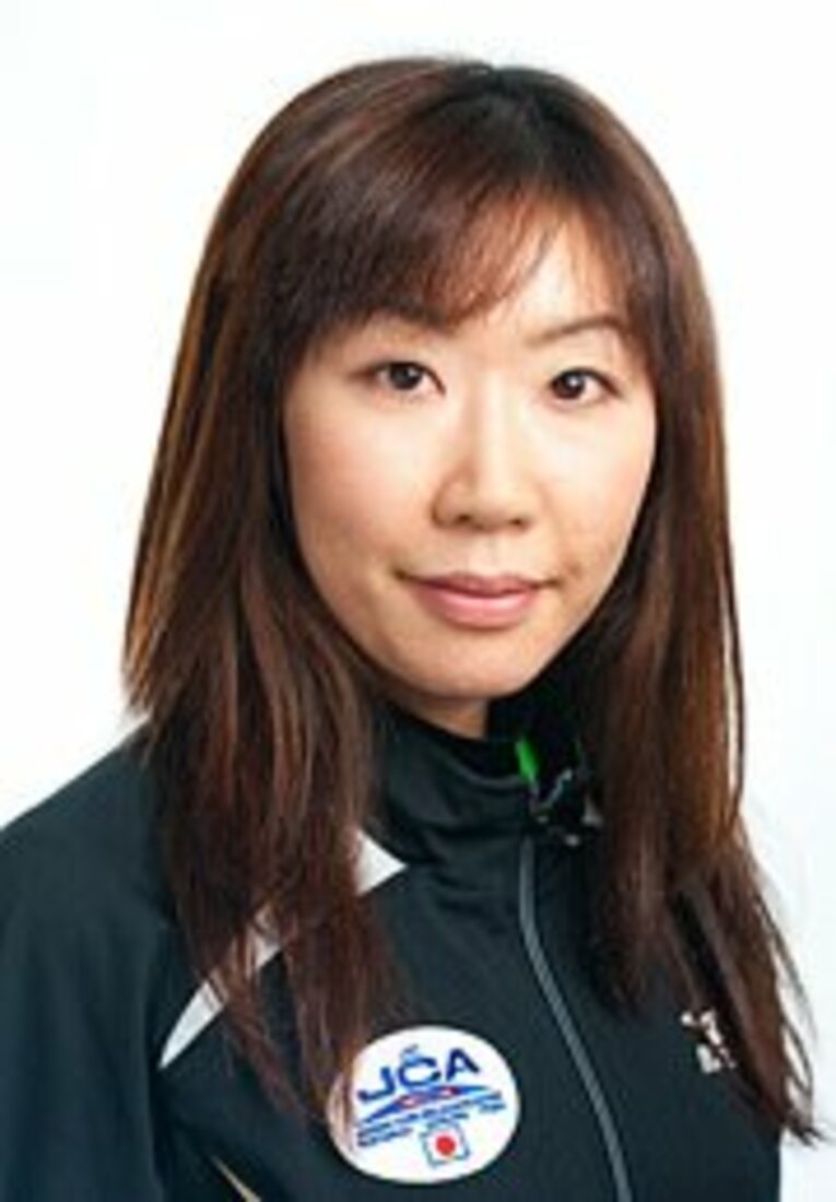 石崎琴美（いしざき ことみ）　1979年1月4日、北海道生まれ。帯広南商業高校卒。木浪学園所属。ソルトレイクシティ五輪代表。165cm