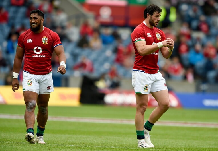 19年W杯日本戦では不在だったが、アイルランド代表でもCTBコンビを組むバンディ・アキ（左）とロビー・ヘンショウ　©︎Getty Images