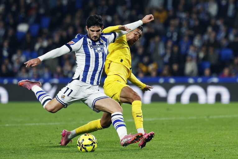 “監督解任”3連敗に傷心の久保建英「冬の移籍、さすがにない」と日本代表戦後に語ったが…「大ブーイングのサポーターに感謝」ソシエダ危機のリアル(9)