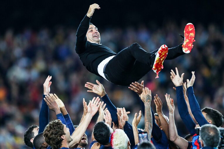 今季9点目！ 久保建英が凄まじい「バルサ撃破ドリブル、ブスケッツ退団・優勝セレモニーが同時に」カメラマンが見た“美しいカンプノウの夜”(52)