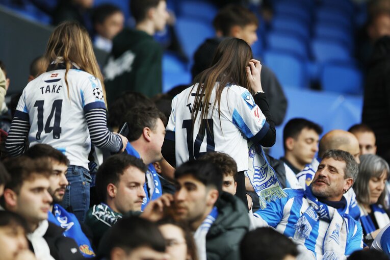 姉妹でTAKEユニのファン　©Daisuke Nakashima