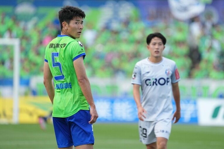 湘南ベルマーレで頭角を現した鈴木淳之介　©︎Masashi Hara/Getty Images