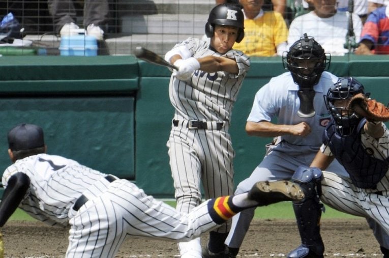 吉田正尚／敦賀気比、捕手・ 原口文仁／帝京 ／ photograph by Kyodo News