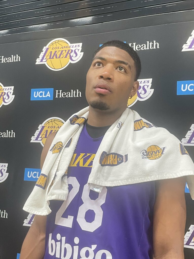 メディア対応する八村塁（写真＝筆者撮影）