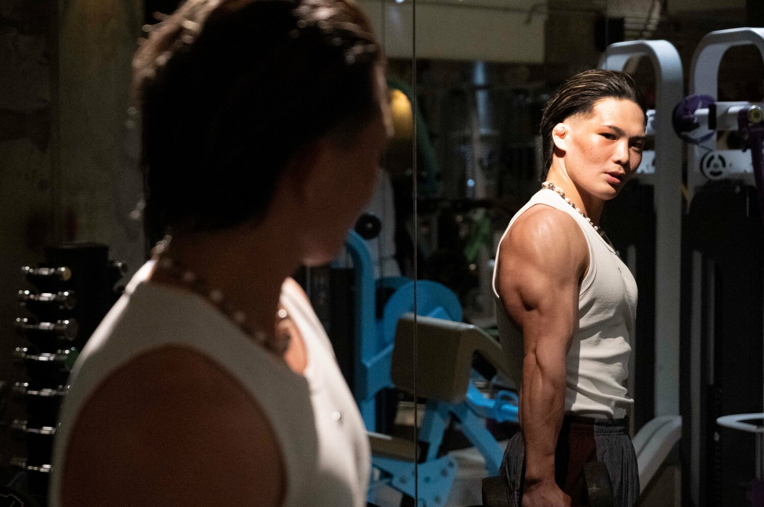 日頃利用しているジム「WONDER LIFE GYM 茗荷谷」で取材に応じた雷鵬氏。三角筋のカットが見事 ©Keiji Ishikawa
