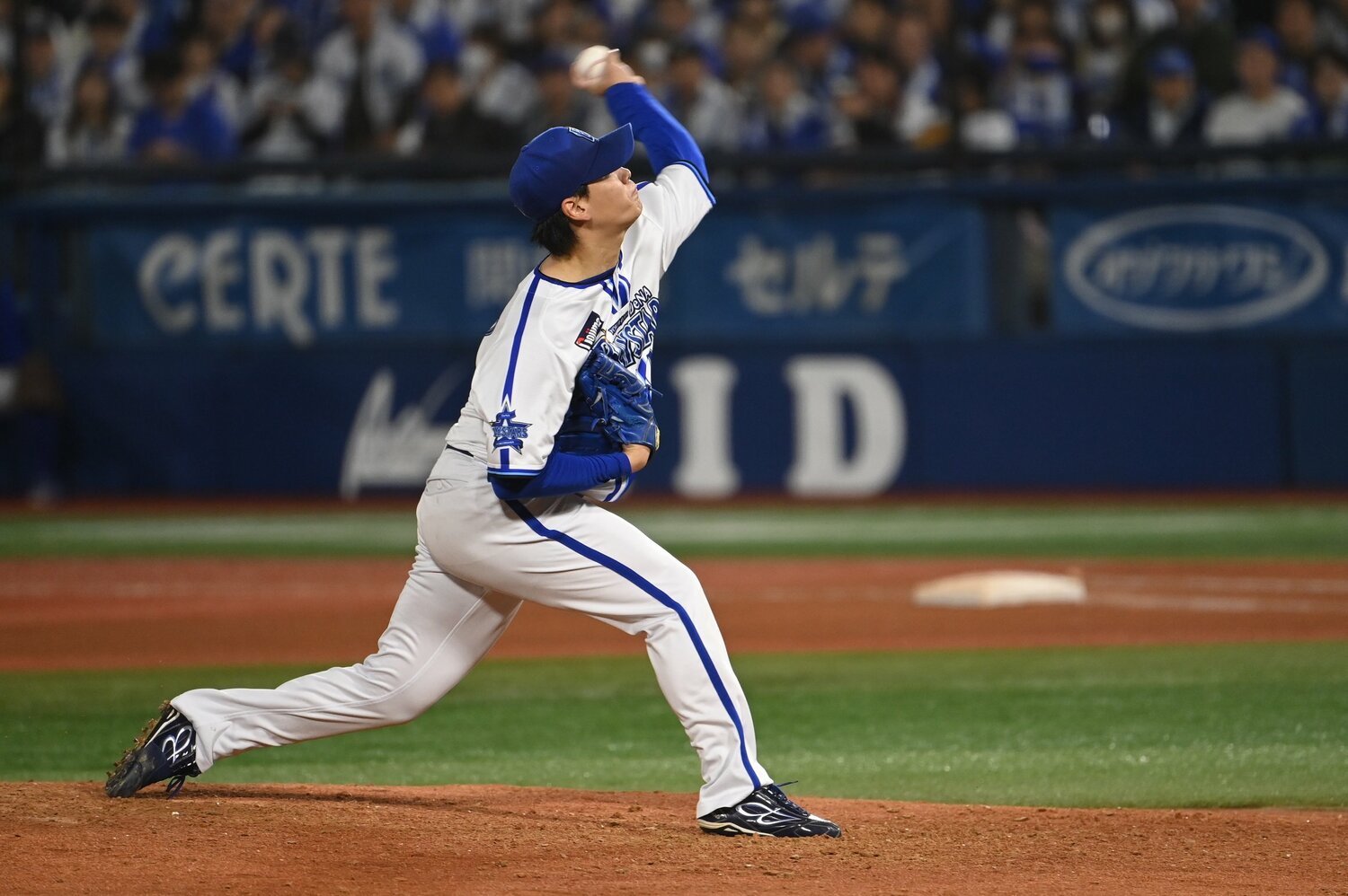 同い年の坂本裕哉。彼らブルペン陣のピッチングが「羨ましい」という伊勢の真意とは…　©Naoya Sanuki