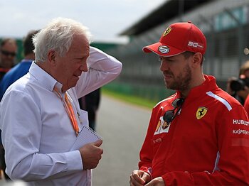 F1開幕戦前日に急逝した審判部長。ベッテル、ボッタスらが捧げた感謝。＜Number Web＞ photograph by Getty Images