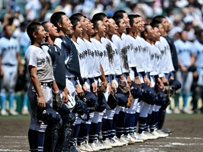 沖縄尚学・末吉良丞に中学時代の恩師が“あえての苦言”「甲子園で悪いクセが…」「新垣有絃が見事だった」あの大投手・江夏豊にも聞いた“本音の末吉評”＜Number Web＞ photograph by Hideki Sugiyama