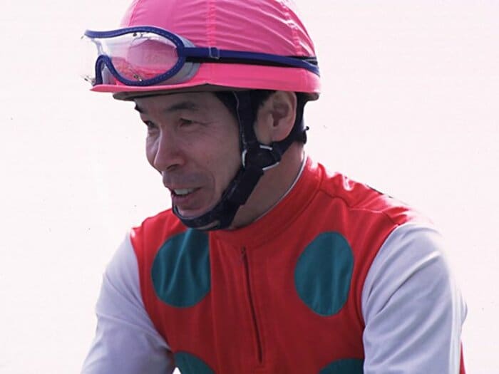 「調子どう？」ファンの声掛けに応えたら…ダービー2勝の名ジョッキー大崎昭一を襲った“悲劇の冤罪事件”とは＜Number Web＞ photograph by Keiji Ishikawa