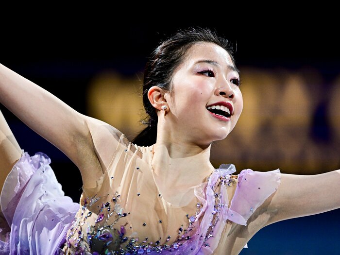「モネ・チバですか?」海外ファンの人気が急上昇…19歳日本人スケーター「すごいやばかったです!」千葉百音が取材陣に見せた笑顔の理由<Number Web> photograph by AFLO