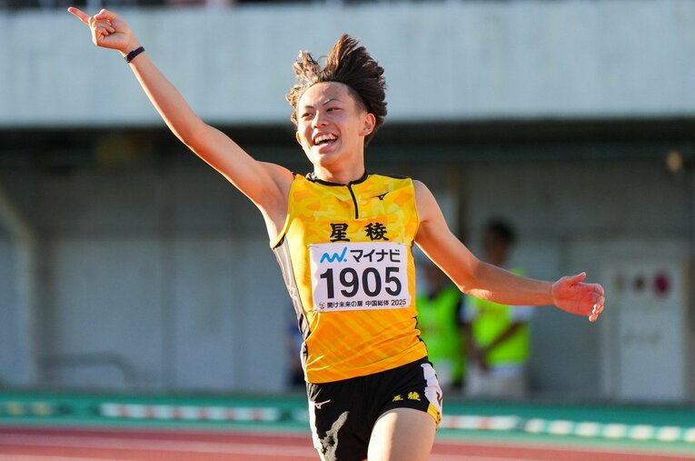 100mで10秒00の高校新記録をマークした星稜高2年の清水空跳。衝撃の快記録のウラには直前のレースでの「ある伏線」があった ／ photograph by Satoshi Wada